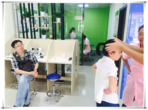 易視界大學路店今天試營業