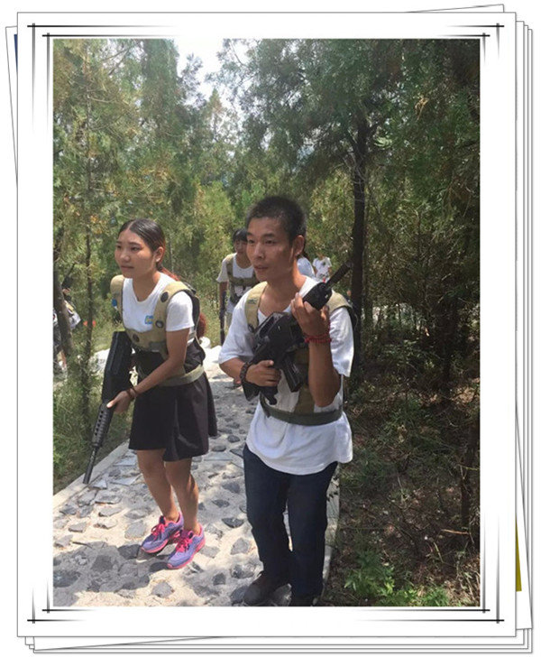 易視界精英們迅速進入了戰斗狀態