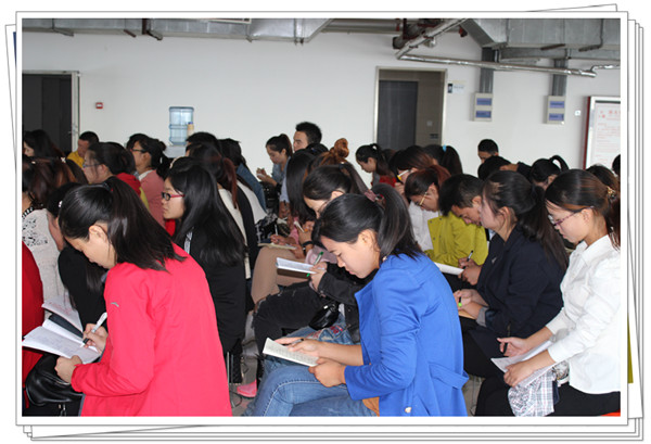 易視界精英們認真記筆記