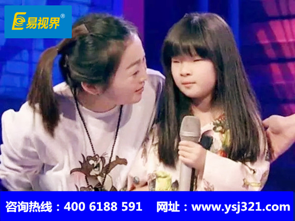 8歲弱視樂觀女孩唱哭網友