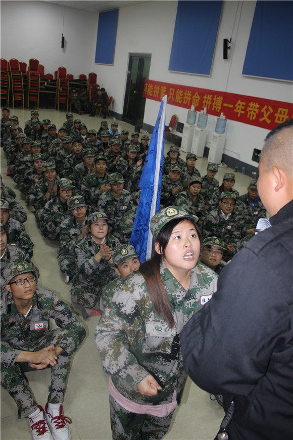 易視界精英挑戰個人勇登惡魔島