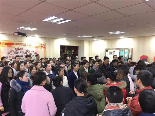 易視界精英們爭分奪秒排練團隊風采展示