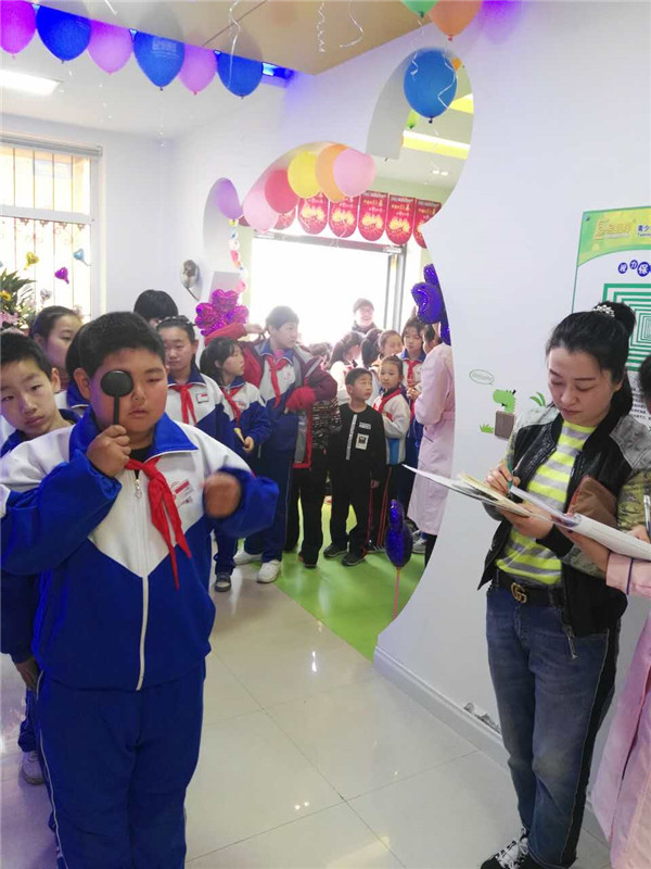 易視界育才小學店