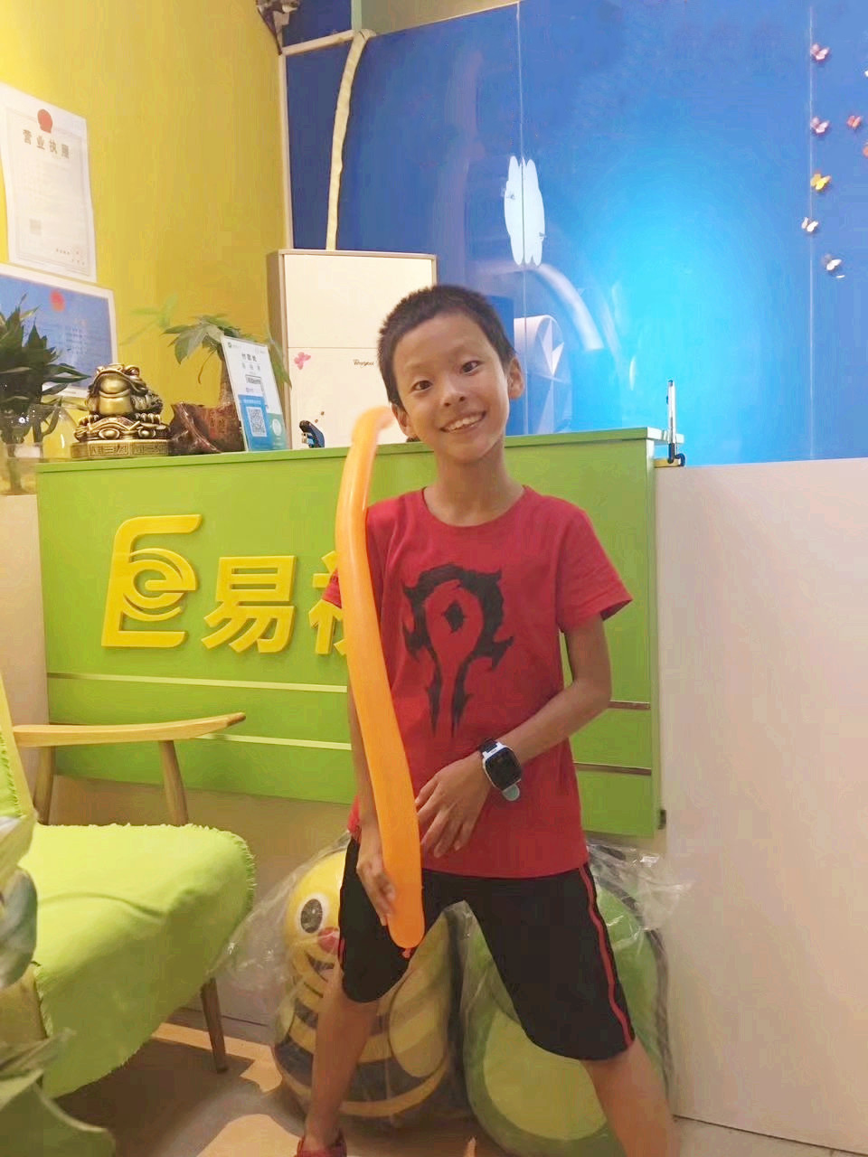 關(guān)愛兒童的視力健康 易視界人一直在行動