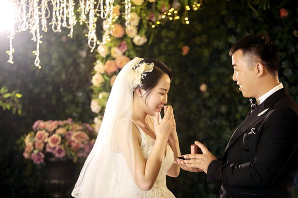 史雅瓊經理新婚快樂百年好合