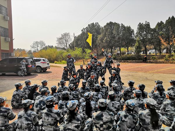 充滿激情的易視界團(tuán)隊(duì)