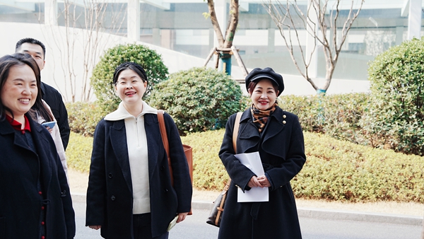 經貿職業學院校領導們蒞臨易視界訪談