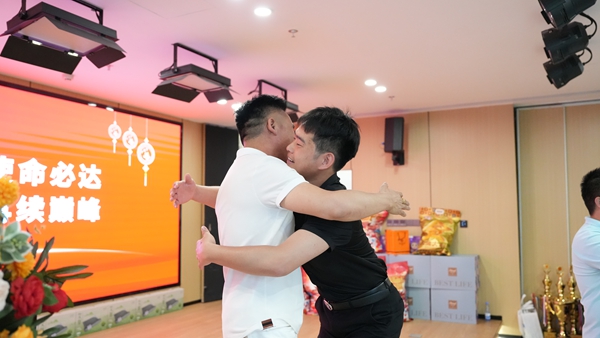 易視界2025年4月嘉獎(jiǎng)會(huì)暨5月啟動(dòng)大會(huì)精彩瞬間