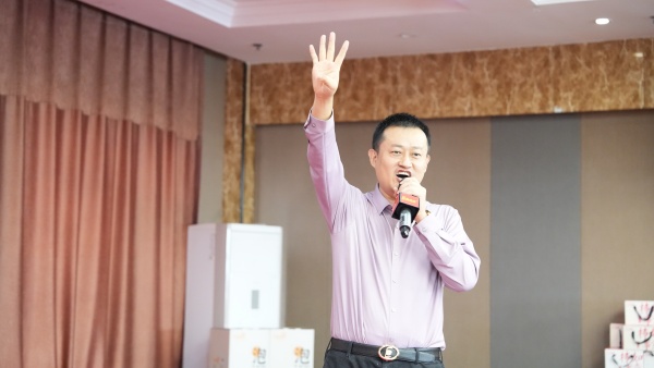 易視界2025年10月嘉獎會暨11月啟動大會精彩瞬間