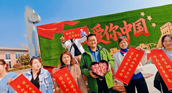 易家人,共歡辰 | 易視界團建邂逅生辰,快樂與溫暖加倍!