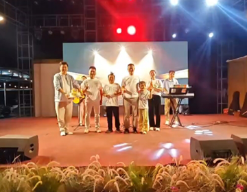 當(dāng)團(tuán)建的歡聲撞上生日的禮花，今日的雙倍驚喜屬于你！