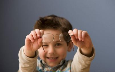 孩子近視后不戴眼鏡度數會不會加深